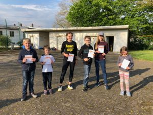 2022_04 Sportabzeichenverleihung Sportplatz 2 - 1