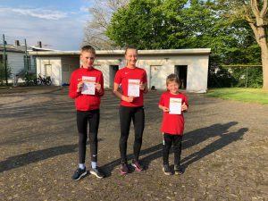 2022_04 Sportabzeichenverleihung Sportplatz 3 - 1