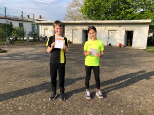 2022_04 Sportabzeichenverleihung Sportplatz 4 - 1